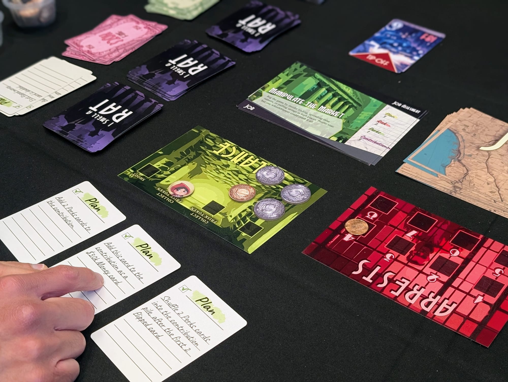 Board game components from I Smell a Rat